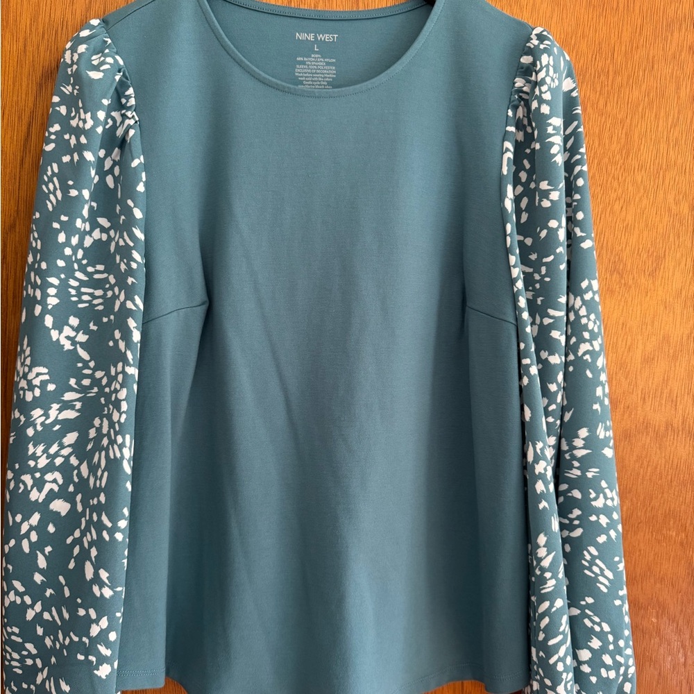 Nine West Teal and White Patterned Blouse